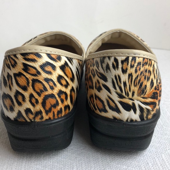 COCO JUMBO GIRLS CLOG Cheetah Leopard Size 1.5 NEW - Picture 5 of 8